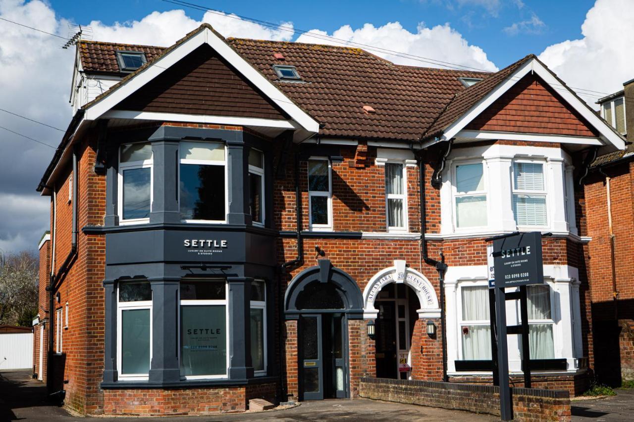 Settle Southampton - Stylish Self Check-In Rooms & Self Catering Suites Eksteriør billede