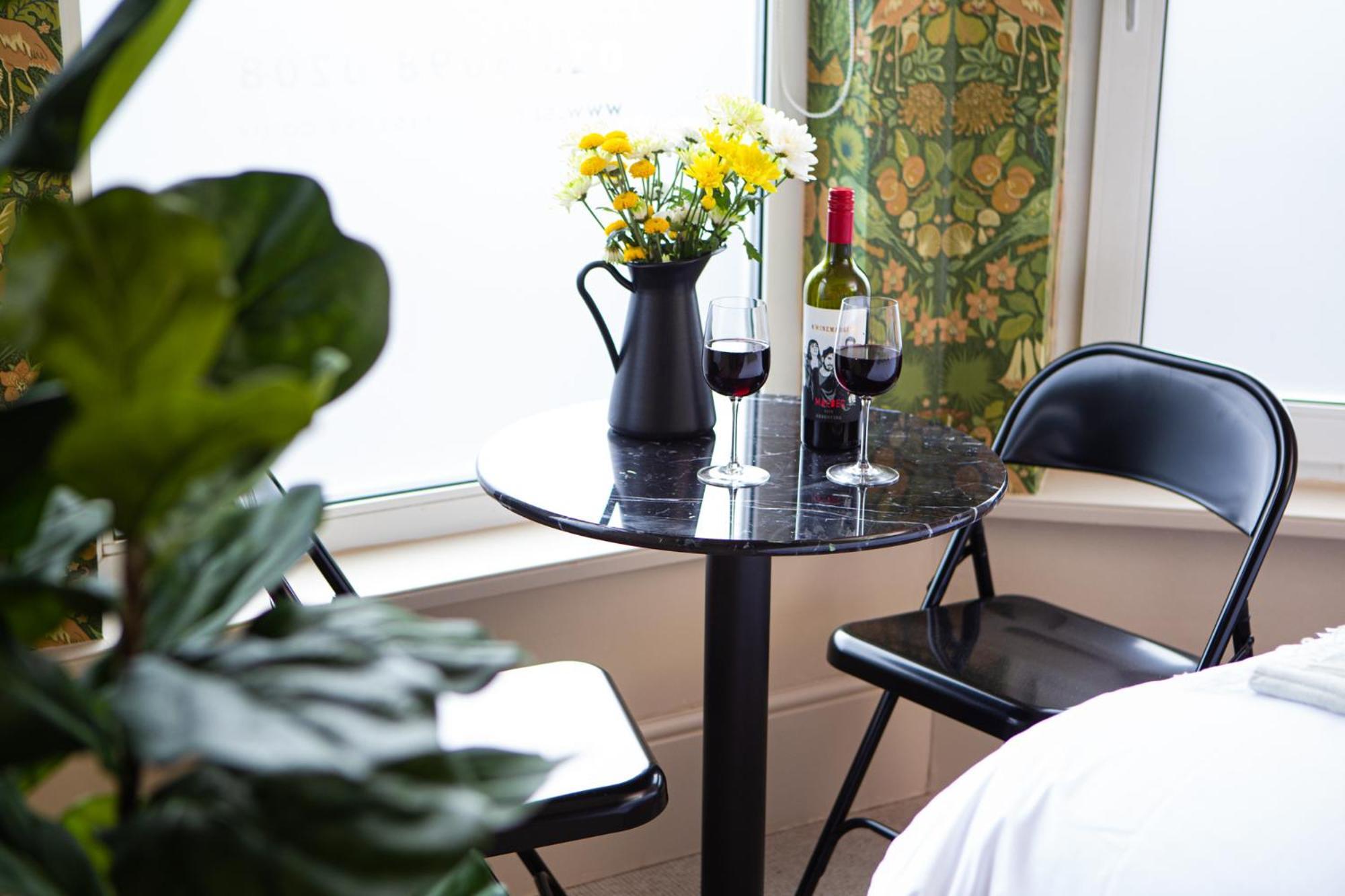 Settle Southampton - Stylish Self Check-In Rooms & Self Catering Suites Eksteriør billede